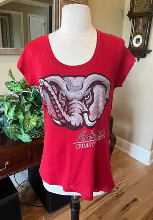 Rivalry Threads University of Alabama Crimson Red Lightweight Short Sleeve T Shirt Women’s Small thumbnail 1