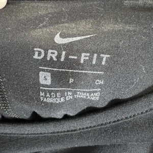Nike Shirt Women's Small Black‎ Sheer Logo Round Neck Short Sleeve Dri Fit thumbnail 4