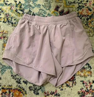 Lululemon Hotty Hot Shorts 4” thumbnail 2
