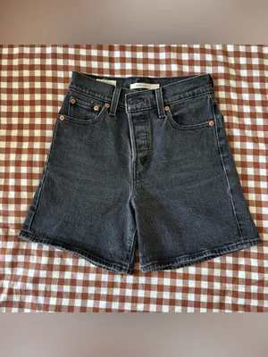 High-Waist Levi’s Black Denim Wedgie Shorts thumbnail 2