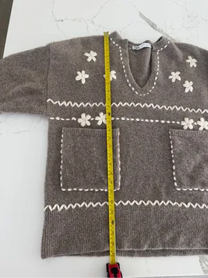 Zara Taupe V-Neck sweater - 77% wool & yak fiber - oversized slouchy style XS/S thumbnail 7