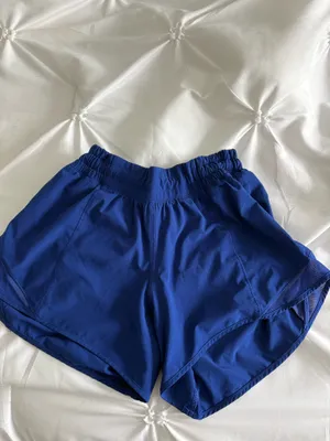 Lululemon Shorts 4" Hotty Hot ✨NO LINER✨ thumbnail 4