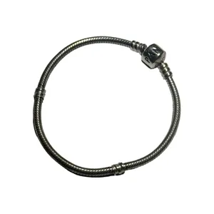 Pandora Oxidized Gunmetal Gray Classic Barrel Clasp Snake Chain Charm Bracelet thumbnail 2