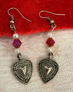 Silver Tone Heart Dangle Earrings w/ Red & White Beads Valentine’s Day thumbnail 1