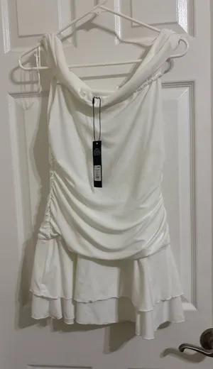 FashioNova White mini dress size large thumbnail 1