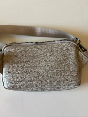 Rad Rev Sling Purse Bag gray Zipper Closure Crossbody Strap Vegan Leather Wallet thumbnail 6