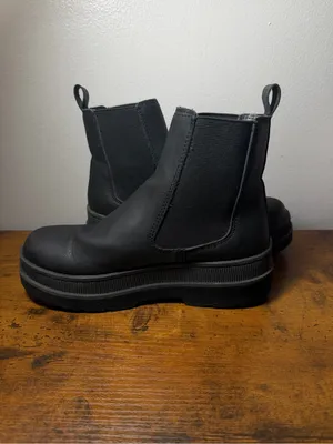 Levi's Abigail Neo Chelsea Boots (Women's Size 6.5) thumbnail 5