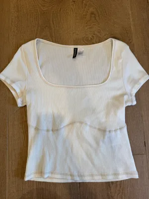 H&M Top Crop thumbnail 1