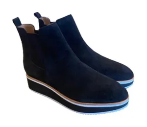 Antonio Melani Braxton suede ankle booties SZ 7.5 thumbnail 1