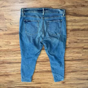 Loft Curvy Skinny‎ Crop Jeans Medium Wash Blue Denim Size 31/12 494746M thumbnail 10