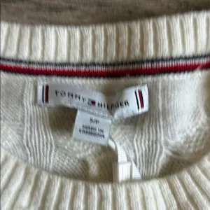 Tommy Hilfiger Cream Crewneck Cable Knit Sweater thumbnail 2