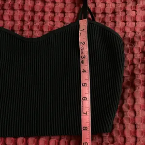 Aritzia Babaton Black Knit Cropped Cami Tank Top Women’s Size S Stretch thumbnail 8