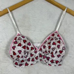 Hanky Panky‎ Heart Print Padded Lace Triangle Bralette White Red Pink Small NWOT thumbnail 1