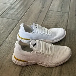 APL techloom breeze sneakers thumbnail 4