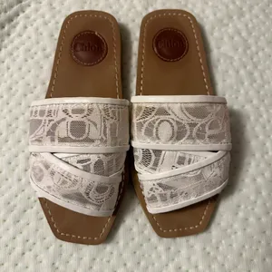 Chloé White Lace Slide Sandals thumbnail 2
