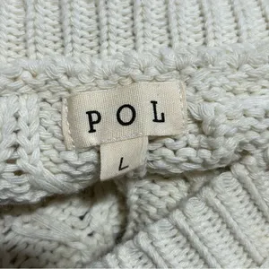 POL Cream Cable-Knit V-Neck Sweater with Olive Sleeve Panels thumbnail 10