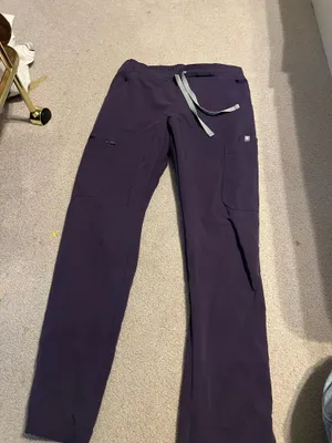 FIGS Scrub Pants thumbnail 2