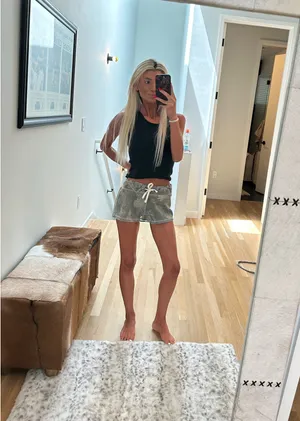 Brandy Melville Camo Sweatshorts thumbnail 4