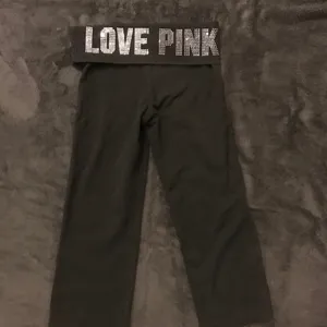 Pink *** Yoga Capri Pants thumbnail 2