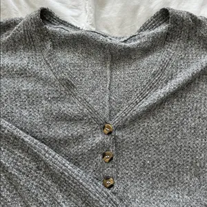 American Eagle plush sweater thumbnail 2