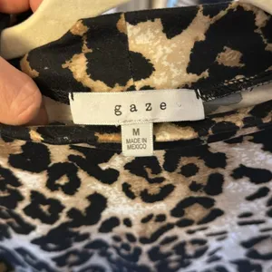 Gaze leopard mock neck bodysuit size medium Black thumbnail 3