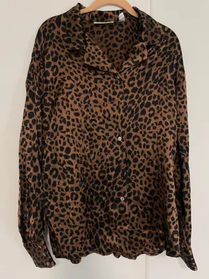 Valerie Stevens 100% Silk Long Sleeve Button Down Collared Vintage Top 16 thumbnail 1