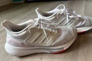 Adidas Women’s shoes thumbnail 1