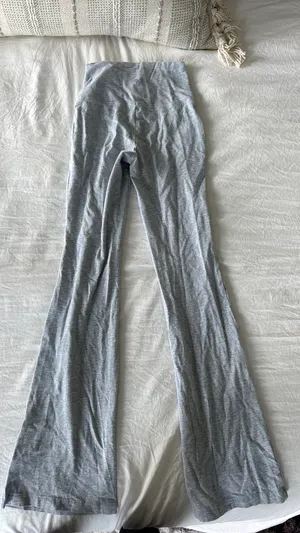 Aritzia TNA Flare Leggings thumbnail 4