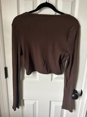 Aeropostale Women’s  Long Sleeve Cropped Top thumbnail 3