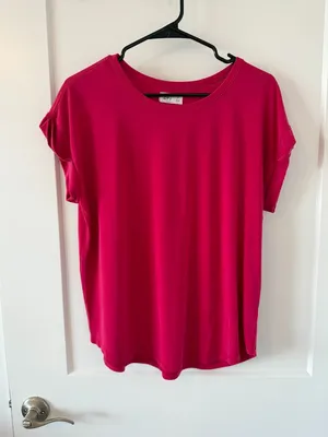 Maurices 24/7 Top Pink Size M thumbnail 1