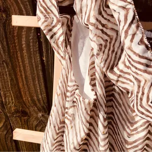 🌸NEW WHITE HOUSE BLACK MARKET BLOUSE Sz XL WHITE/ BROWN /GOLD thumbnail 4