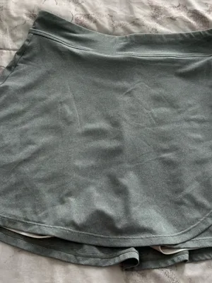 EleVen by Venus Williams Gray Wrap-Style Circle Skirt with white shorts, size M thumbnail 7