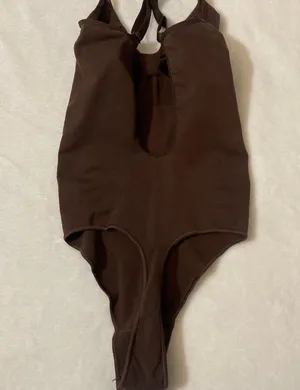 SKIMS LOW BACK Sculpting Thong Bodysuit L/XL thumbnail 4