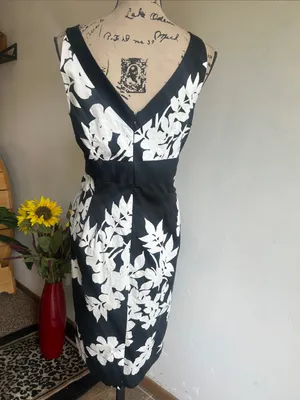 White House Black Market Floral Black White Sheath Dress Size 14 thumbnail 6