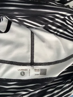 Black and white pattern leggings Size M thumbnail 3