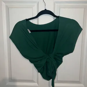 Aritzia Wilfred Tie Top thumbnail 1