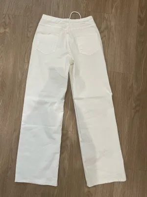 White jeans thumbnail 2