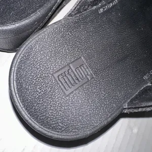 FitFlop Shoes Womens Size 8‎ Black Glitter Thong Wedge Sandals Comfort Toning thumbnail 4
