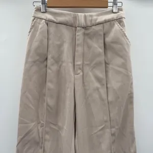 House of CB NWT Pleated Wide‎ Leg Dress Pants Women’s Size XS Beige Cream High thumbnail 2