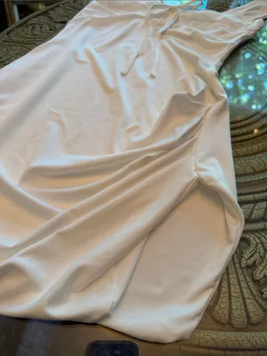 White Lace-Accent fitting Chemise with Bow Tie and lace. thumbnail 6