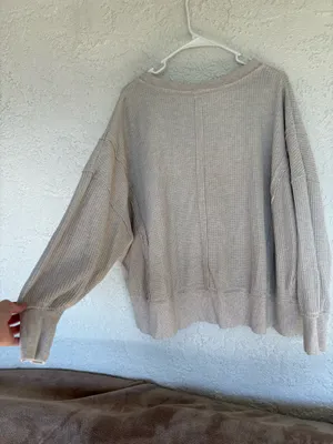 SO Sweater Tan Size M thumbnail 3