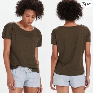 Vuori Lux Performance Short Sleeve Athletic‎ TShirt Sz XS Oregano Heather Green thumbnail 2