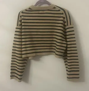 NWT H&M Beige Black Striped Pattern Dropped Shoulders Short Sweater Size Medium thumbnail 4