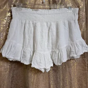 Aeropostale White High-Waisted Lace-Trim Flippy Skirt Skort XL thumbnail 2