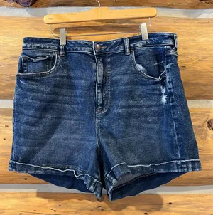 American Eagle Highest Rise Mom Short thumbnail 1
