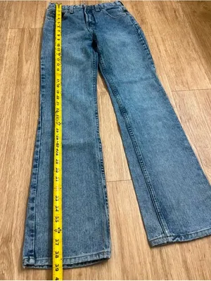 lei Mid-Blue High-Rise Wide-Leg Flare Jeans thumbnail 4