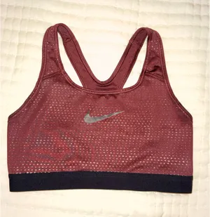 Nike sports bra thumbnail 2