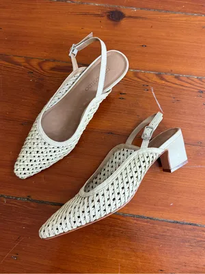 EUC Bernardo Cream Woven Leather Slingback Block Heel Pumps Cream Sz 7.5 ❤️🍄 thumbnail 1