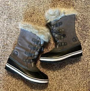 Sorel Joan of Arctic winter boots thumbnail 1