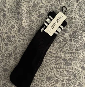 NWT FP movement logo socks thumbnail 2